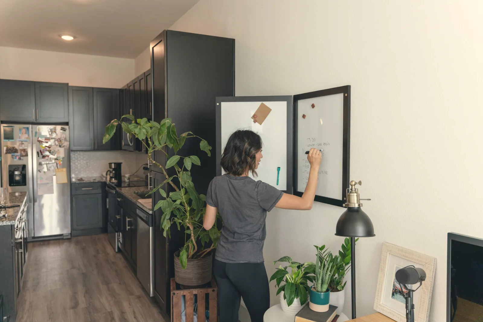 Carga mental: quem lembra de tudo na sua casa?